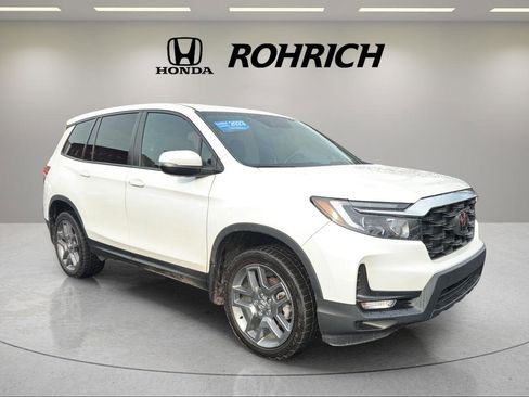 Used 2023 Honda Passport EX-L image 3