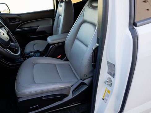 Used 2018 Chevrolet Colorado W/T image 10