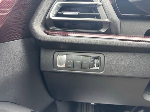 Certified 2024 Chevrolet Traverse RS AWD/4WD image 16