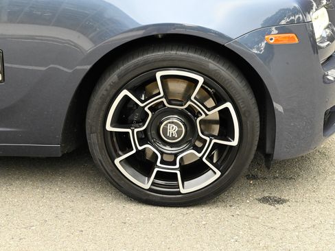 Used 2018 Rolls-Royce Ghost RWD image 12