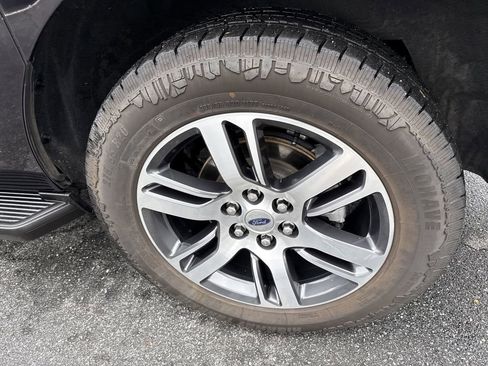 Used 2024 Ford Expedition Max Limited AWD/4WD image 19