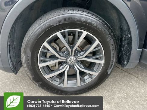 Used 2019 Volkswagen Tiguan SE w/ Panoramic Sunroof Package AWD/4WD image 45