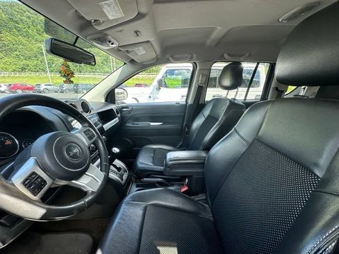 Used 2014 Jeep Compass Latitude FWD image 8