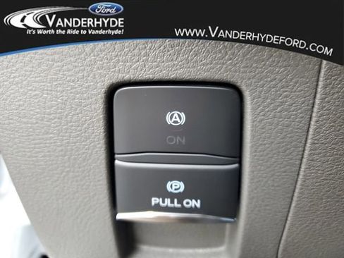 New 2025 Ford Transit 250 Low Roof image 17