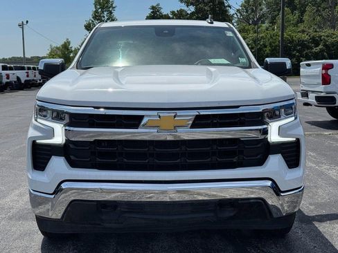 Used 2025 Chevrolet Silverado 1500 LT AWD/4WD image 9