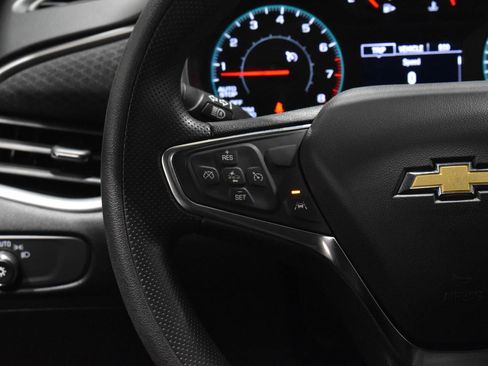 Used 2024 Chevrolet Malibu LT FWD image 9