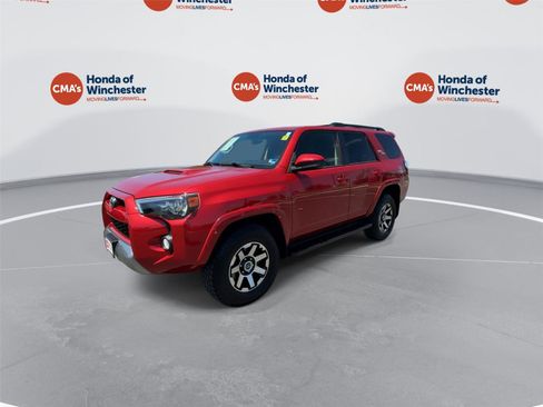 Used 2019 Toyota 4Runner TRD Off-Road AWD/4WD image 7
