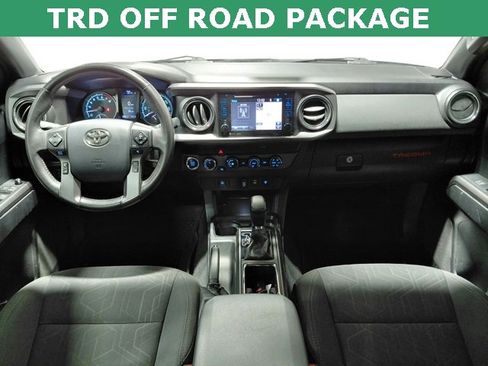 Used 2019 Toyota Tacoma TRD Off-Road image 2