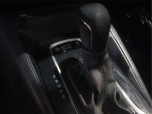 Certified 2024 Toyota Corolla SE image 26