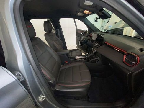 Used 2024 Chevrolet TrailBlazer RS AWD/4WD image 37