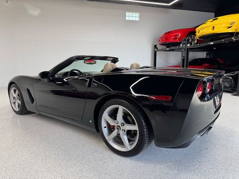 Used 2006 Chevrolet Corvette Convertible w/ Preferred Equipment Group RWD image 10