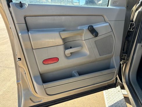 Used 2006 Dodge Ram 2500 Truck ST w/ Trailer Tow Group image 12