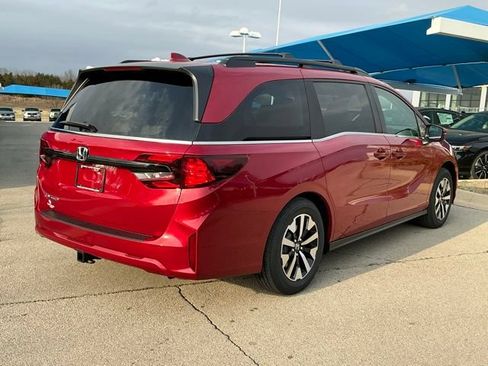 New 2026 Honda Odyssey EX-L image 3