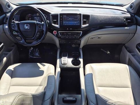 Used 2016 Honda Pilot Touring image 25