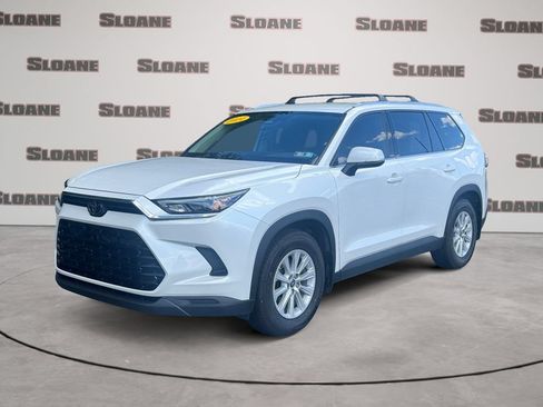 Used 2024 Toyota Grand Highlander AWD image 1