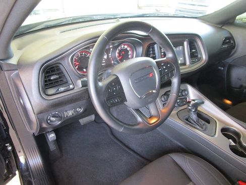 Used 2023 Dodge Challenger SXT RWD image 16