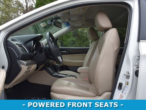 Used 2017 Subaru Outback 2.5i Limited image 4