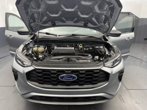 Used 2024 Ford Escape ST-Line image 15