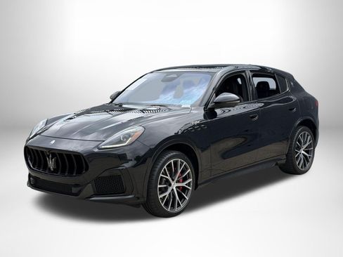 Used 2024 Maserati Grecale Trofeo AWD/4WD image 7