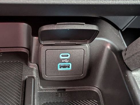 New 2025 Ford Bronco Badlands image 21