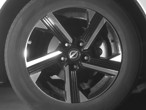 Used 2025 Nissan Sentra SV image 13