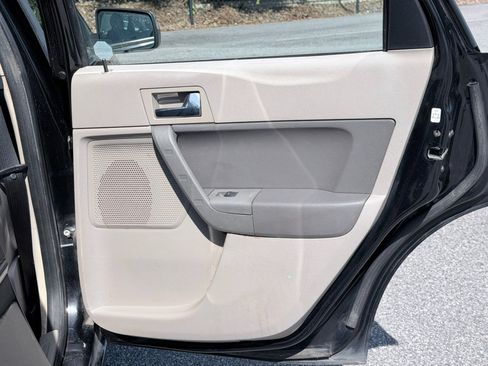 Used 2008 Ford Focus Sedan FWD image 23
