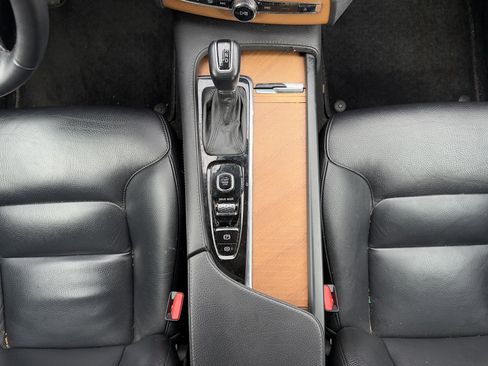 Used 2021 Volvo XC90 T6 Momentum image 25
