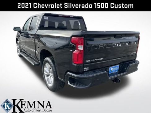 Used 2021 Chevrolet Silverado 1500 Custom image 3
