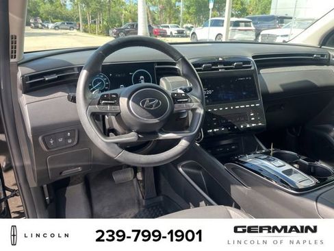 Used 2023 Hyundai Tucson Limited AWD/4WD image 17