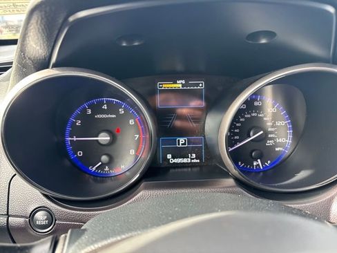 Used 2017 Subaru Outback 2.5i Limited image 15