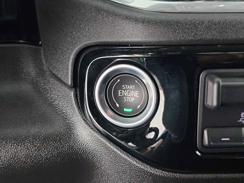 New 2025 GMC Sierra 2500 SLE w/ SLE Value Package; image 34