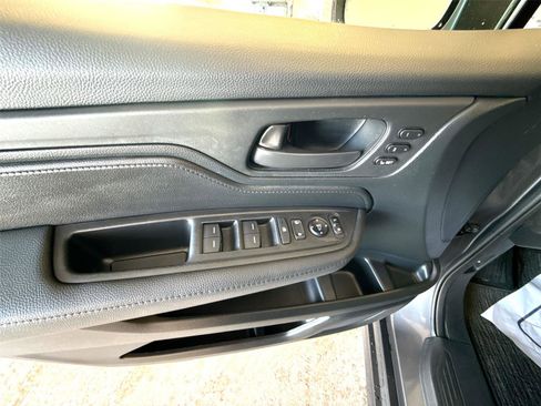 Used 2023 Honda Odyssey EX-L image 15