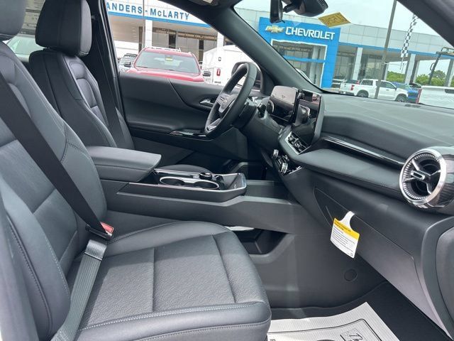 New 2026 Chevrolet Equinox LT w/ Convenience Package II FWD image 33