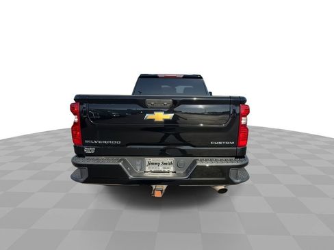 Certified 2022 Chevrolet Silverado 2500 Custom w/ Custom Convenience Package AWD/4WD image 3