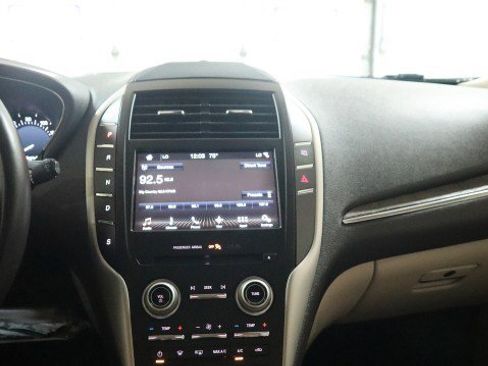 Used 2017 Lincoln MKC Reserve w/ Lincoln MKC Climate Package image 13