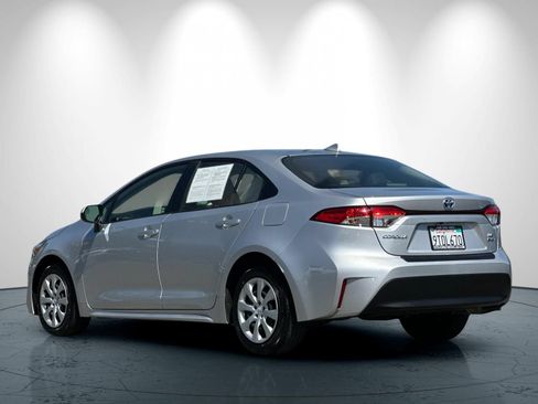 Used 2025 Toyota Corolla LE w/ Convenience Package FWD image 6