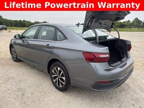 Used 2025 Volkswagen Jetta S image 6