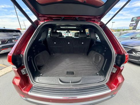Used 2020 Jeep Grand Cherokee Limited w/ Luxury Group II AWD/4WD image 27