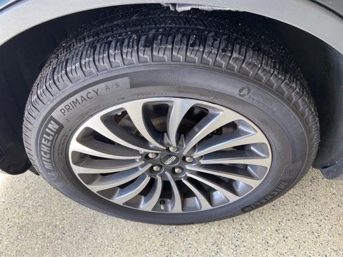 Used 2023 Lincoln Aviator Reserve w/ Class IV Trailer Tow Package image 13