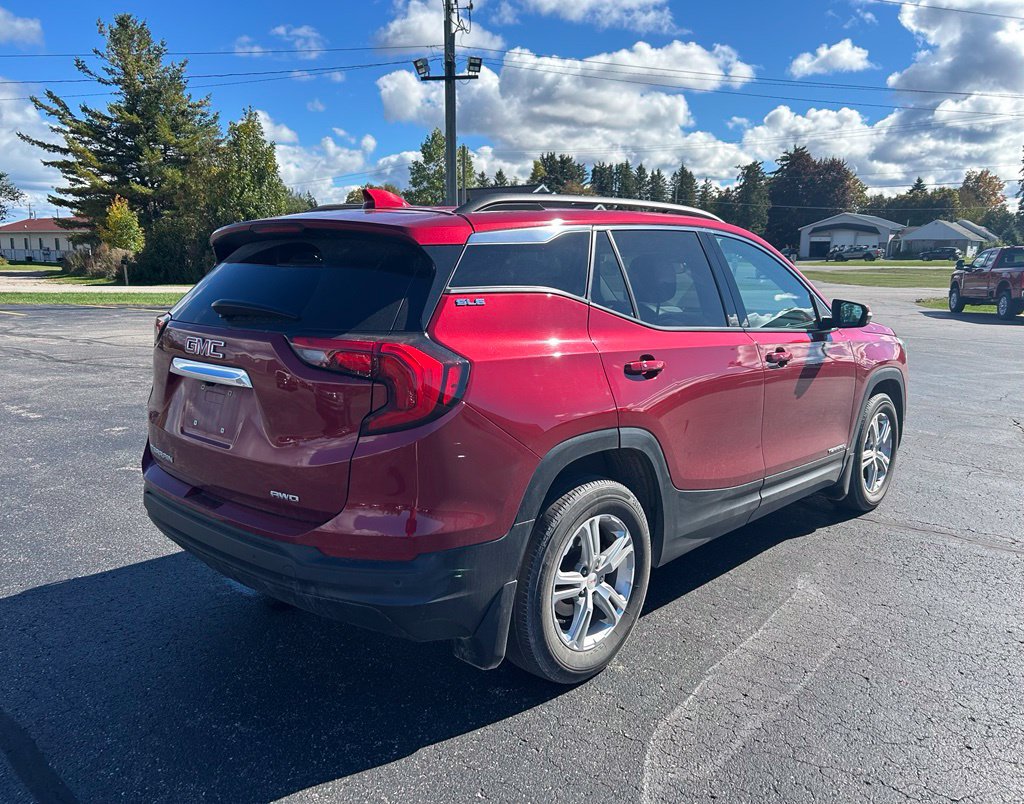 Used 2020 GMC Terrain SLE w/ Driver Convenience Package AWD/4WD image 5