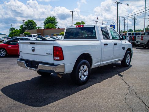 Used 2024 RAM 1500 Classic SLT AWD/4WD image 7