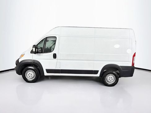 Used 2024 RAM ProMaster 2500 w/ Convenience Group FWD image 6