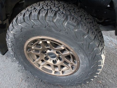 Certified 2023 Toyota Tacoma 4x4 Double Cab image 64