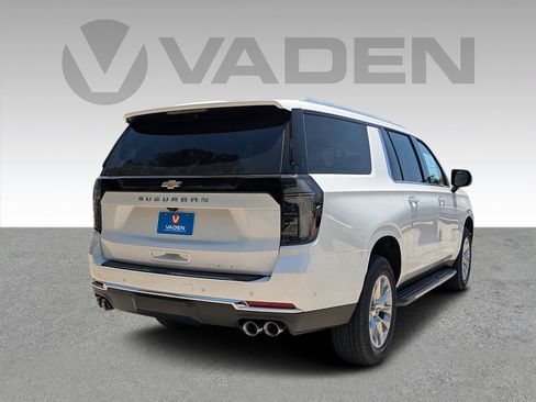 New 2025 Chevrolet Suburban Premier w/ Sun And Tow Package image 21