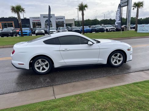 Used 2021 Ford Mustang Coupe RWD image 3