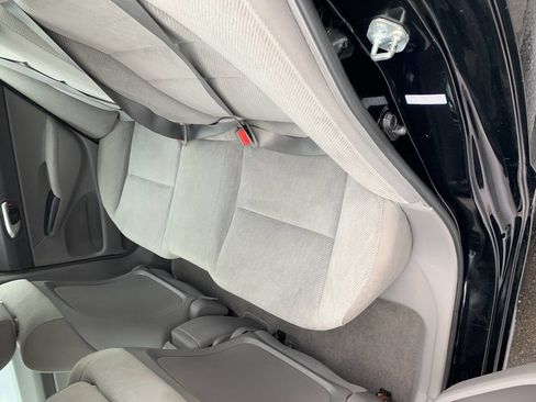 Used 2011 Honda Civic LX image 9