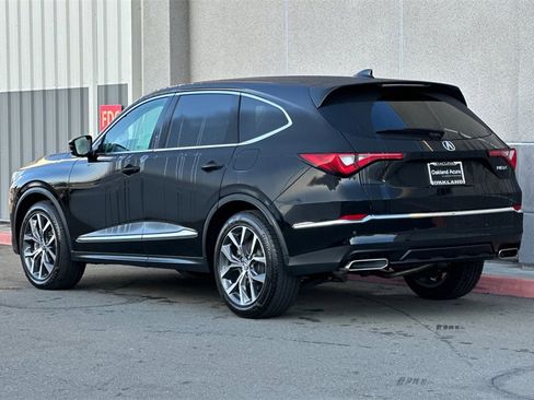 Certified 2024 Acura MDX FWD w/ Technology Package image 7