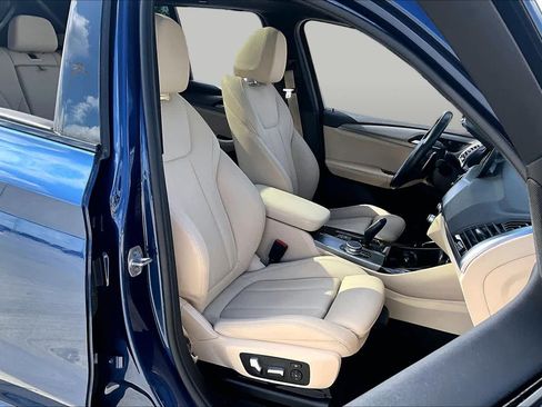 Used 2019 BMW X3 sDrive30i w/ M Sport Package 2 RWD image 8