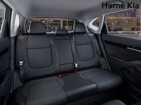 New 2025 Kia Seltos S image 16