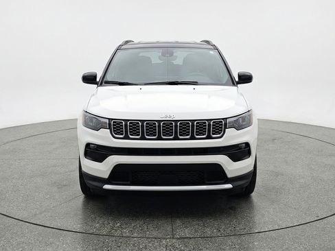 Used 2025 Jeep Compass Limited image 2